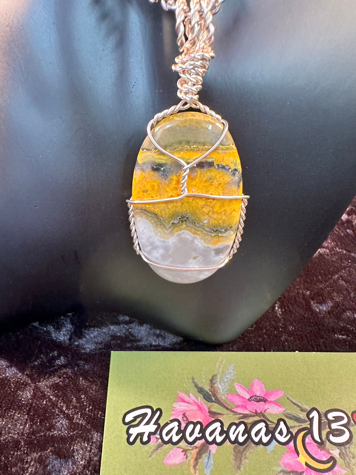 Bumblebee Jasper w chain