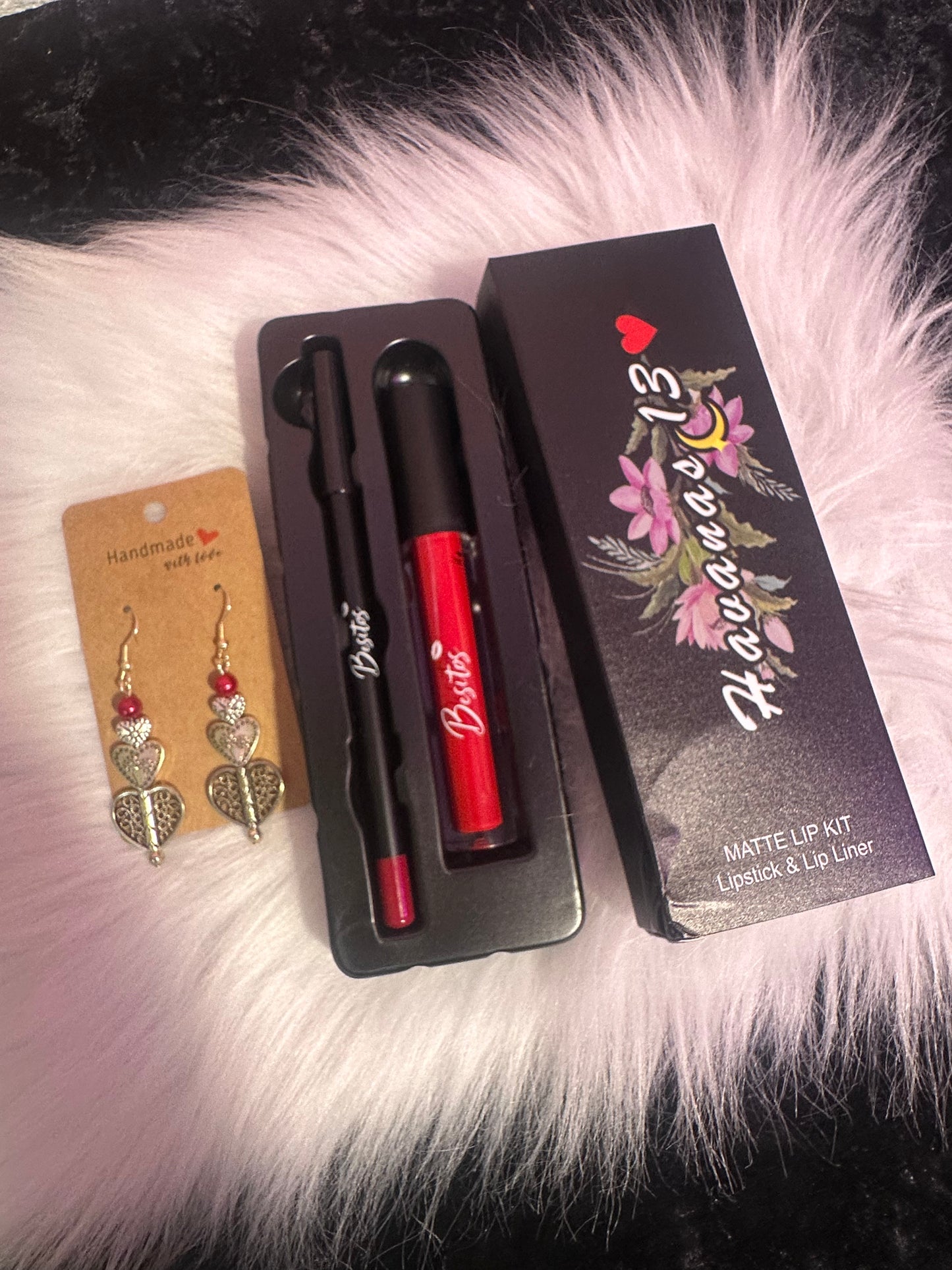 Rojo Matte Lip Kit w Corazon earrings